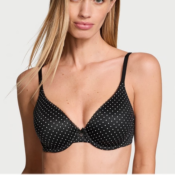 Victoria's Secret Other - Victoria Secret lightly lined full coverage smooth bra
